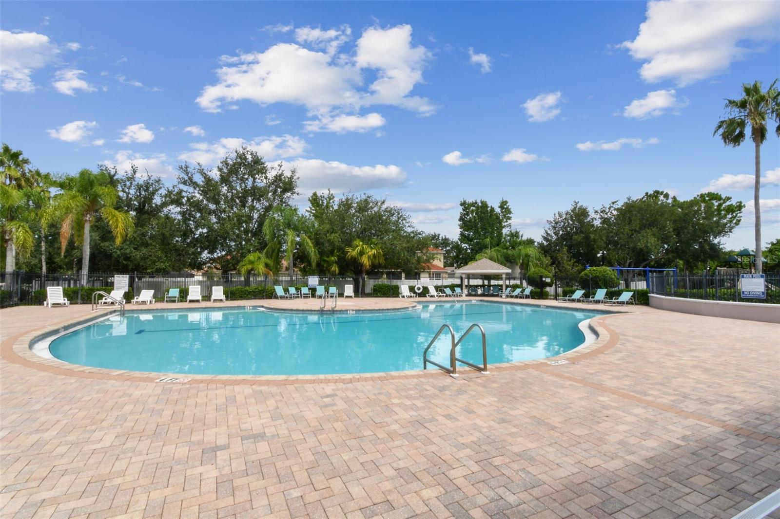 11009 ROCKLEDGE VIEW DR