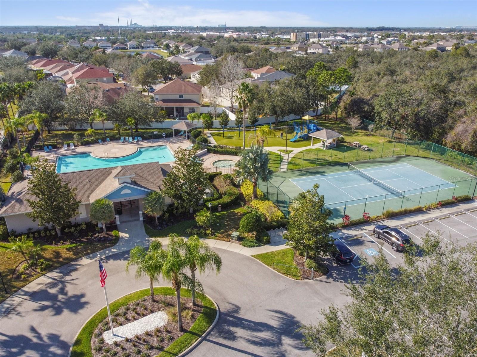 11009 ROCKLEDGE VIEW DR
