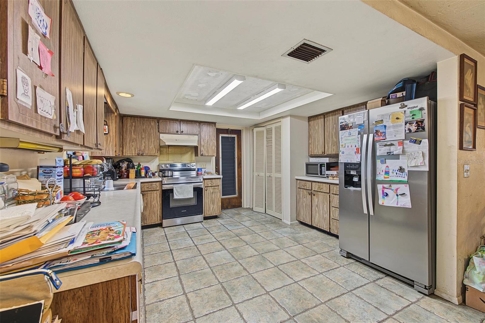 7916 SLATE CT