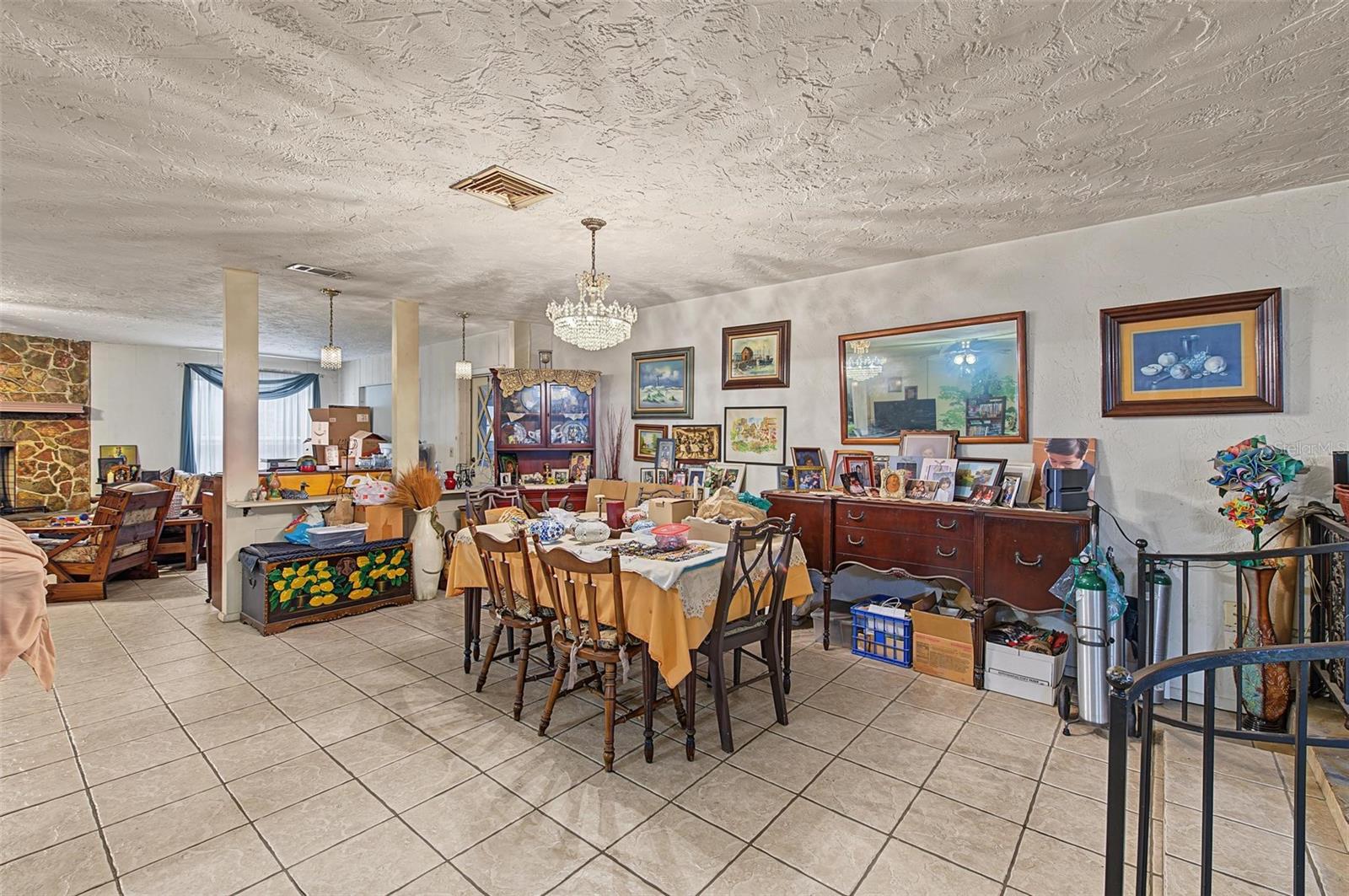 7916 SLATE CT