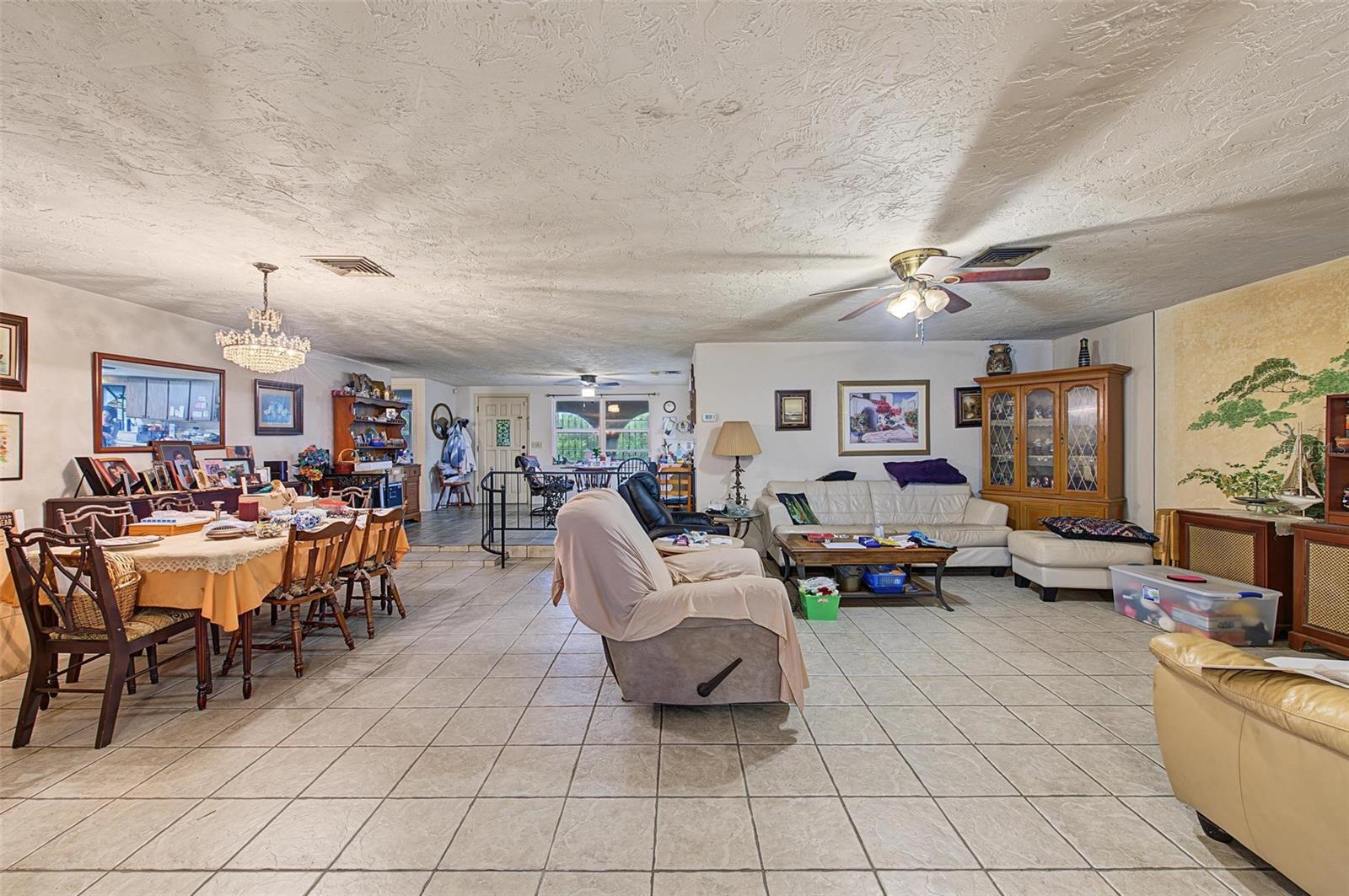 7916 SLATE CT