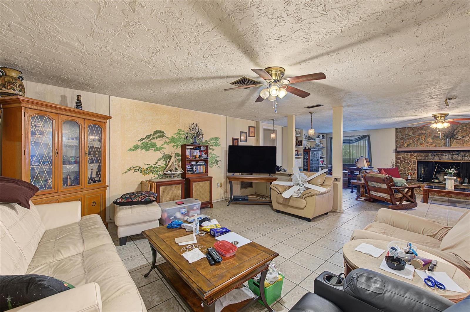 7916 SLATE CT