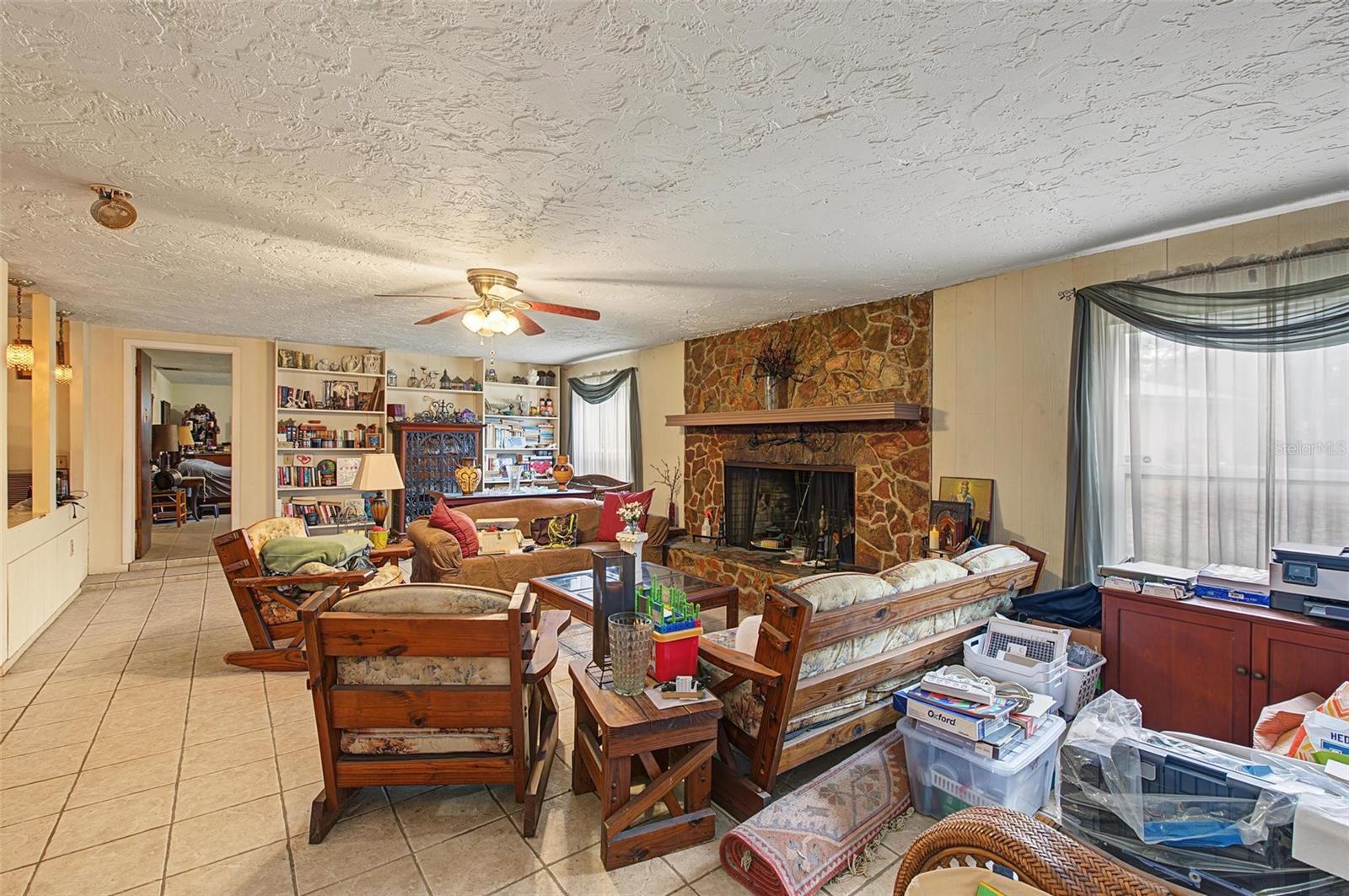 7916 SLATE CT