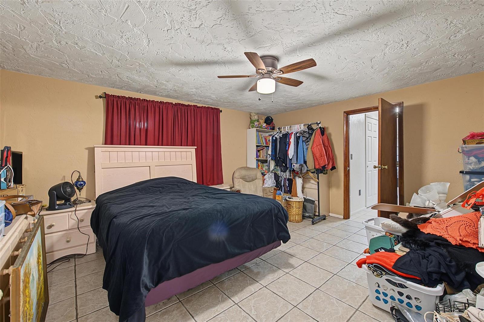 7916 SLATE CT