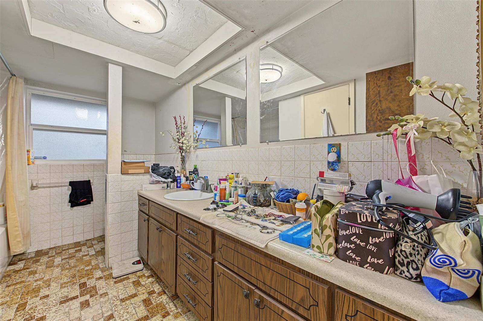 7916 SLATE CT