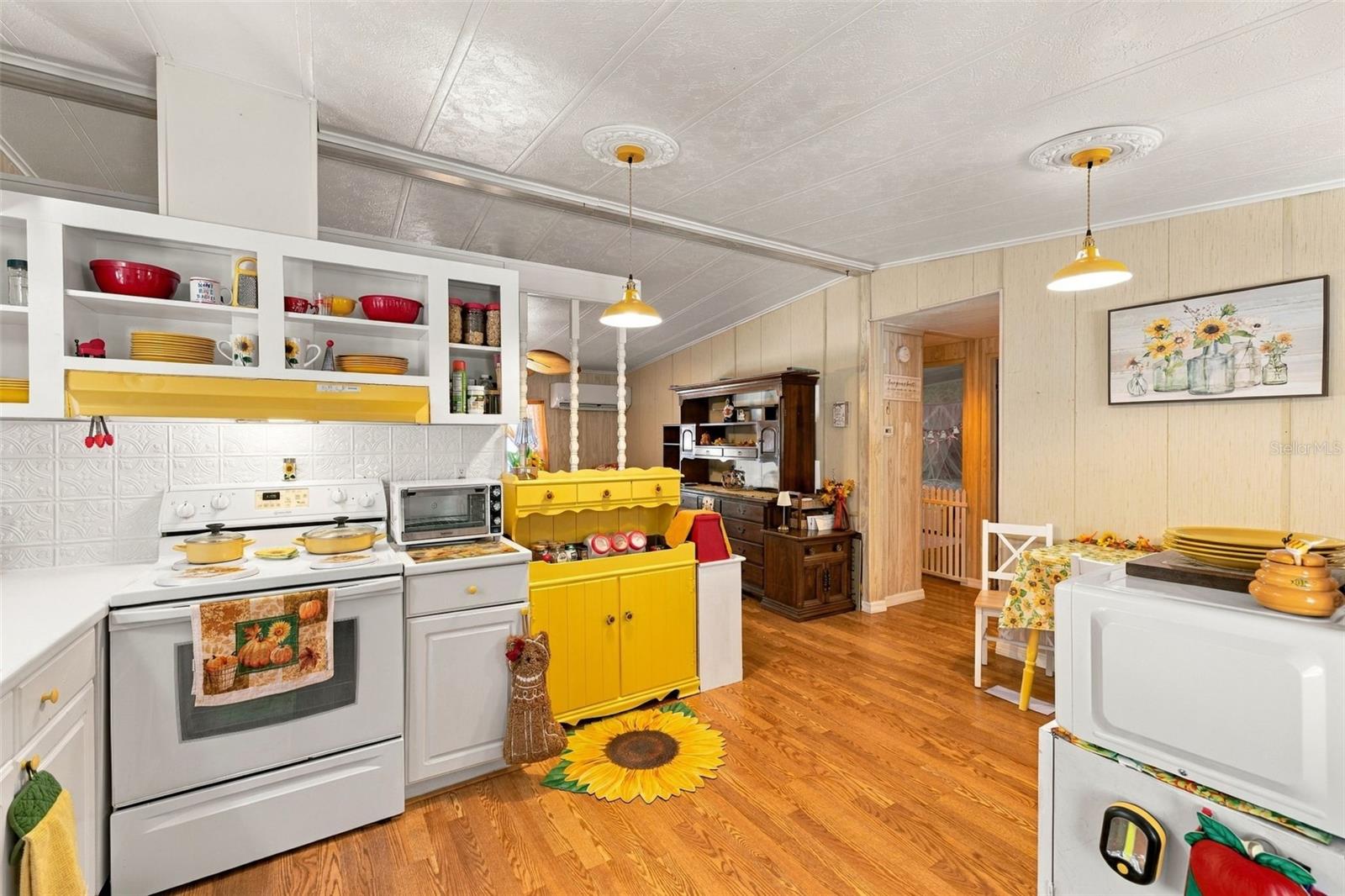 3407 TIKI DR