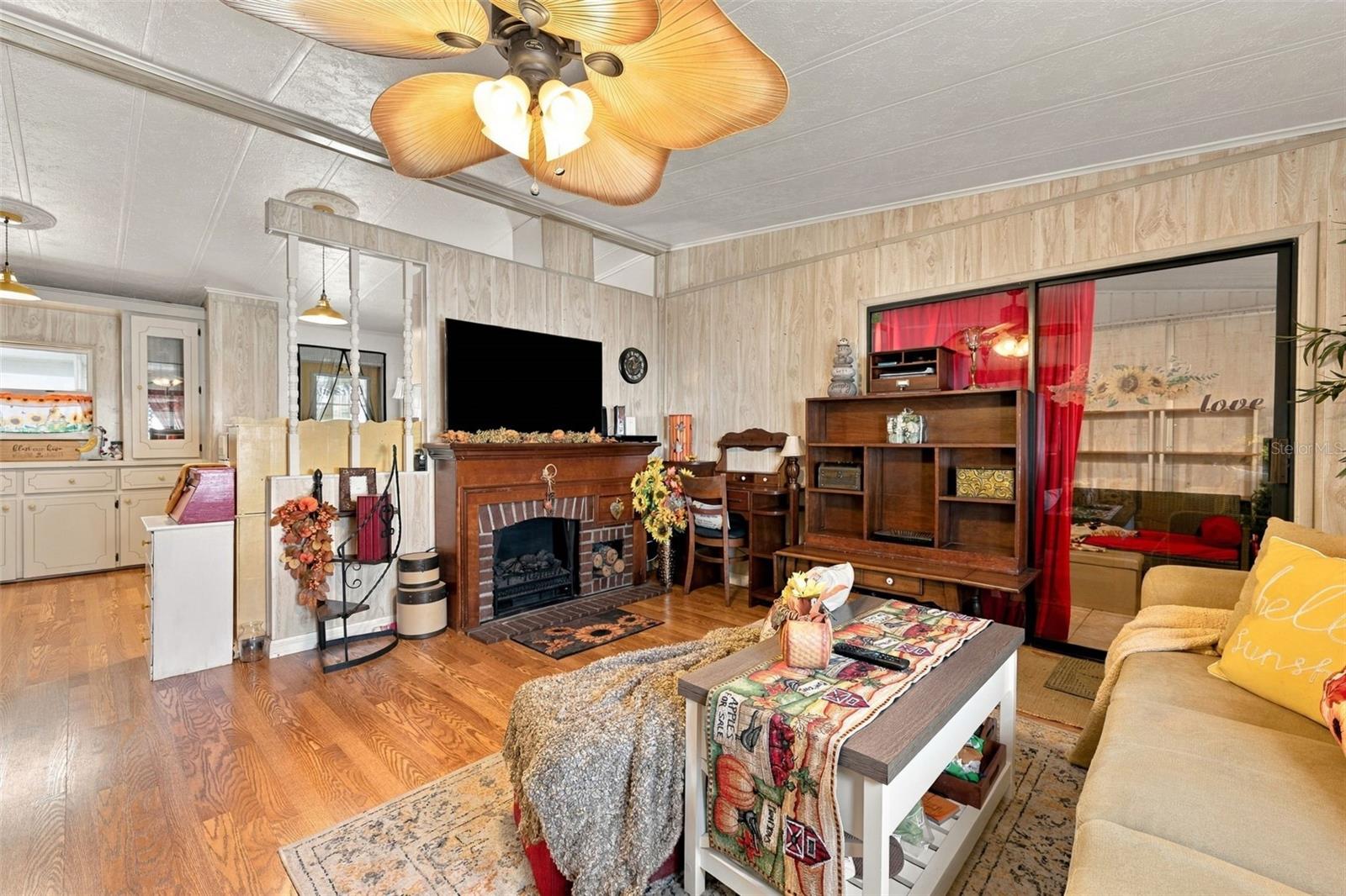 3407 TIKI DR