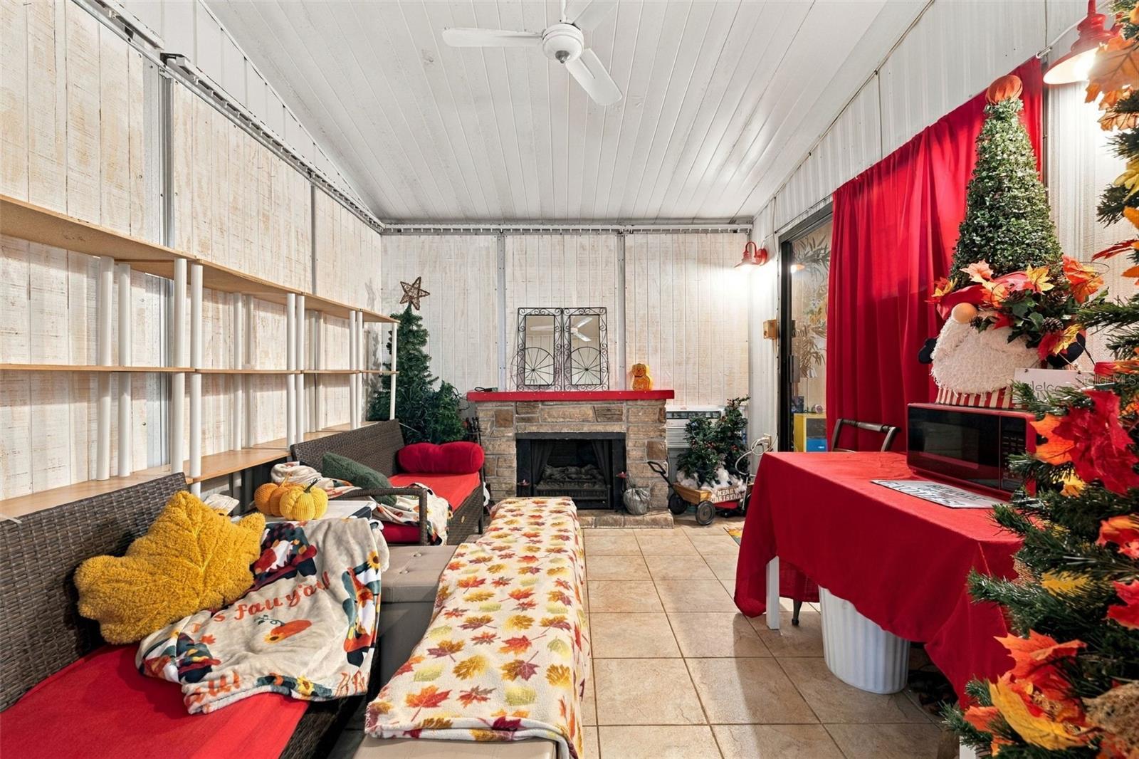 3407 TIKI DR