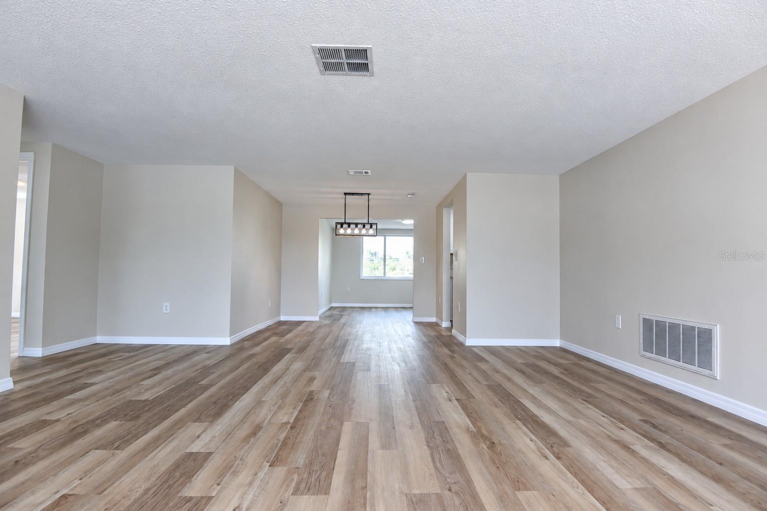 7421 SANDALWOOD DR