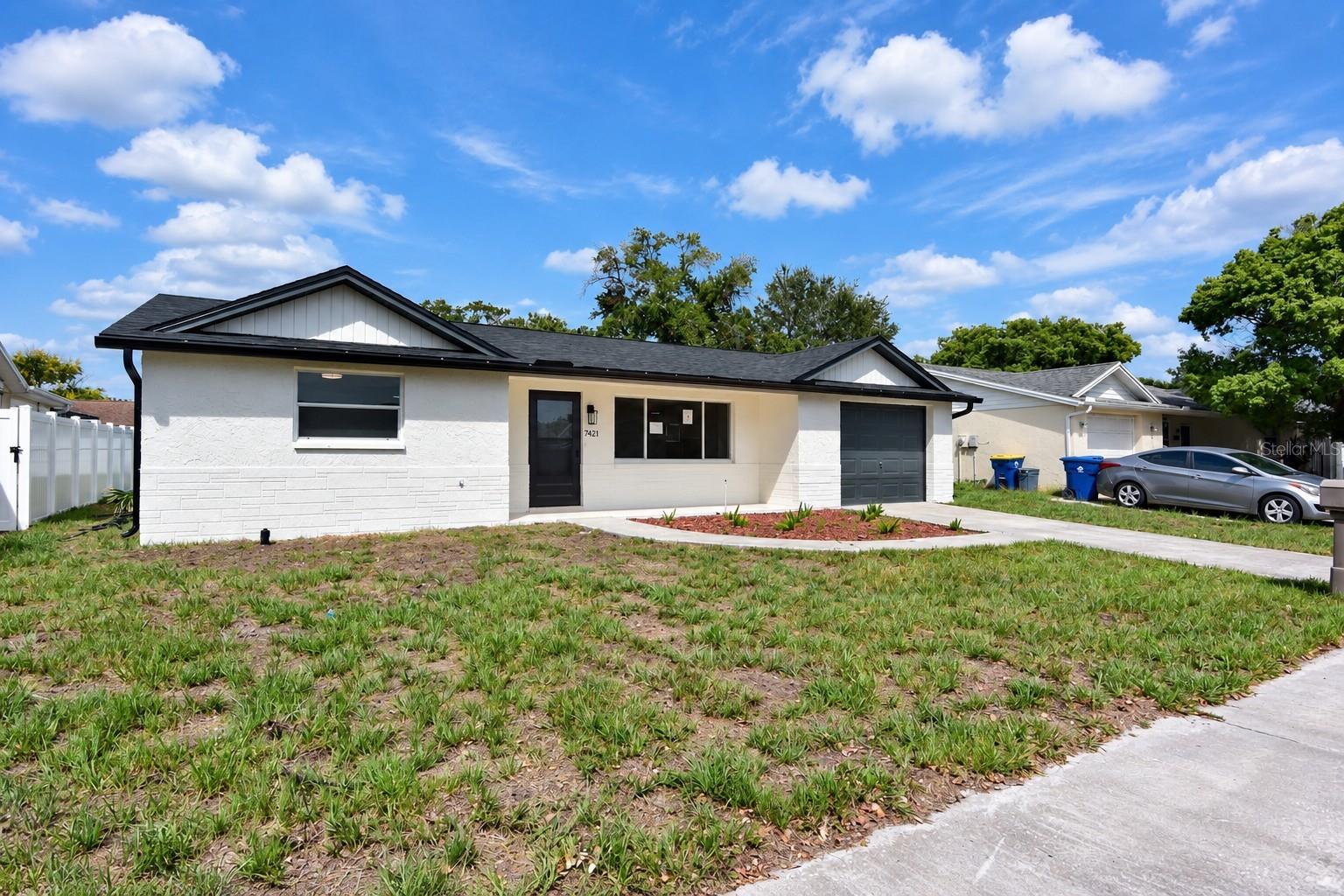 7421 SANDALWOOD DR