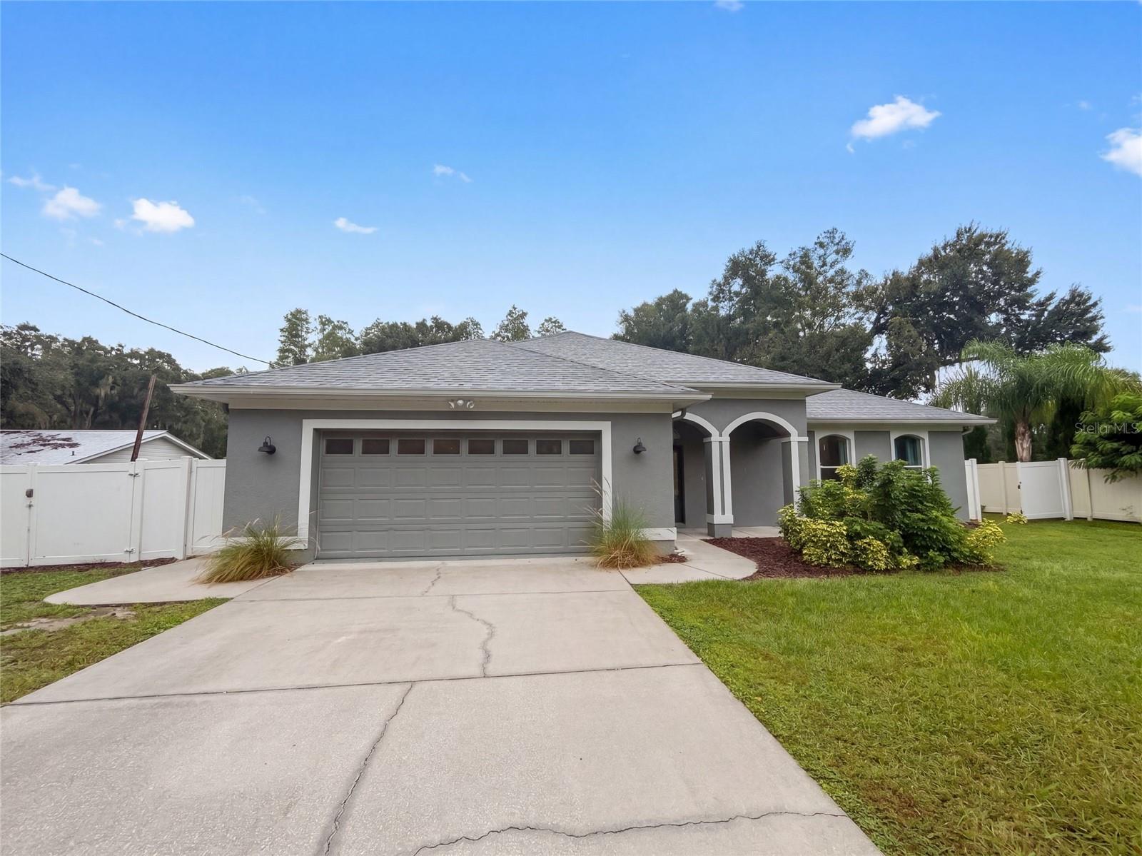 219 Willow Bend Pkwy, Lutz