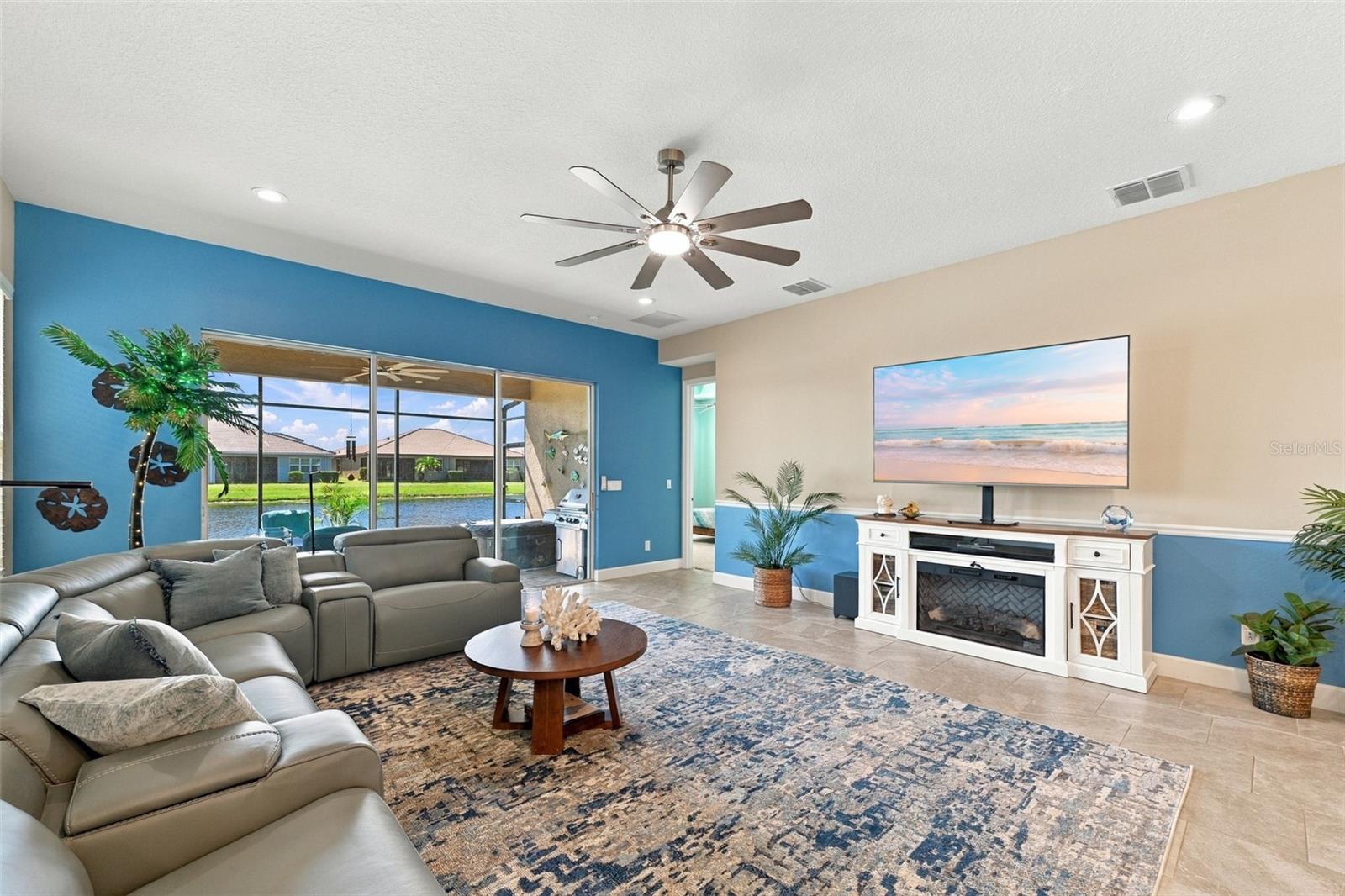 4814 SEVILLA SHORES DR