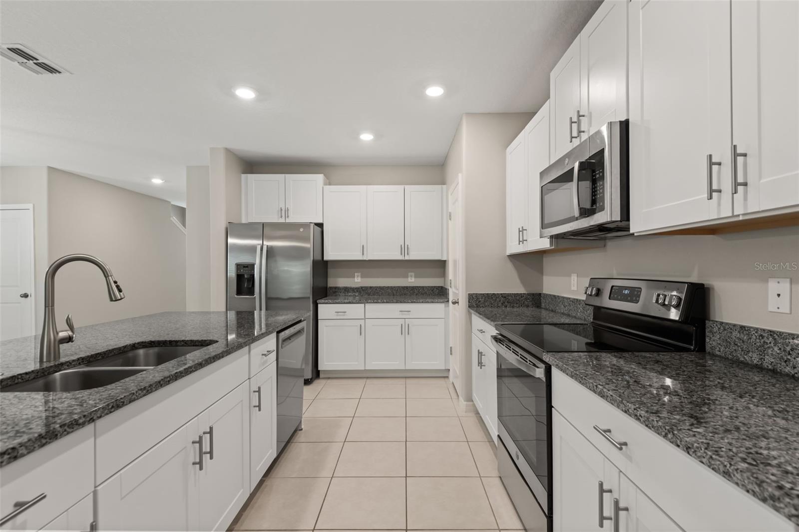 509 ROYAL EMPRESS DR