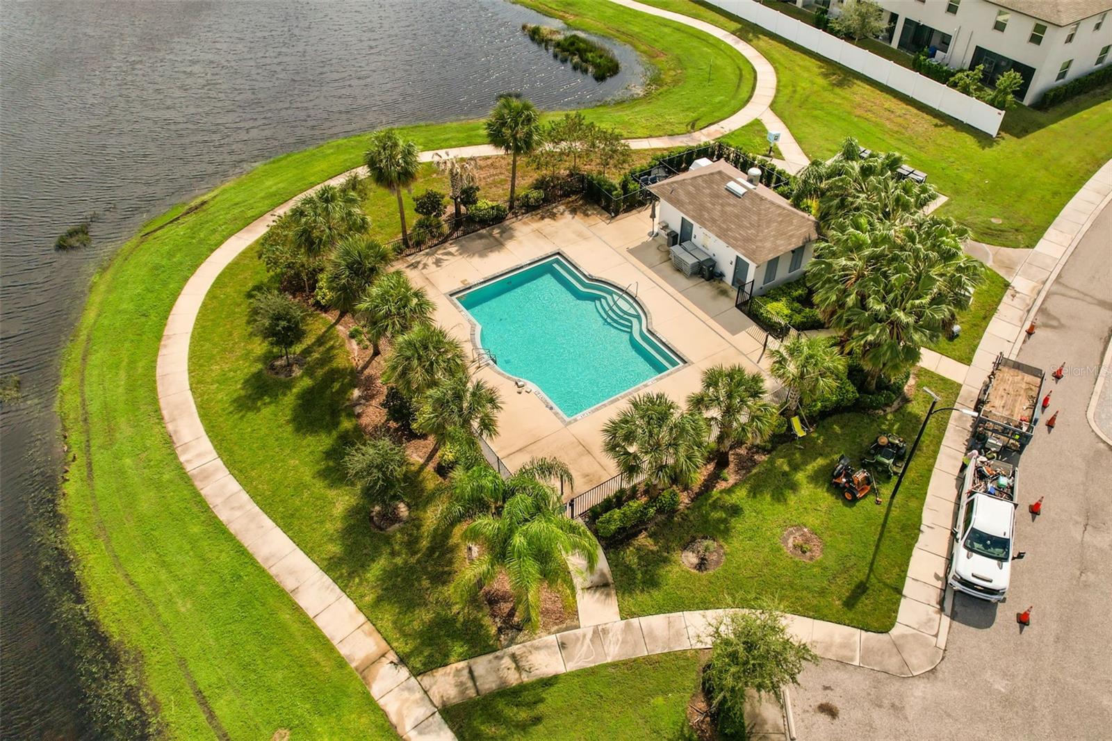509 ROYAL EMPRESS DR