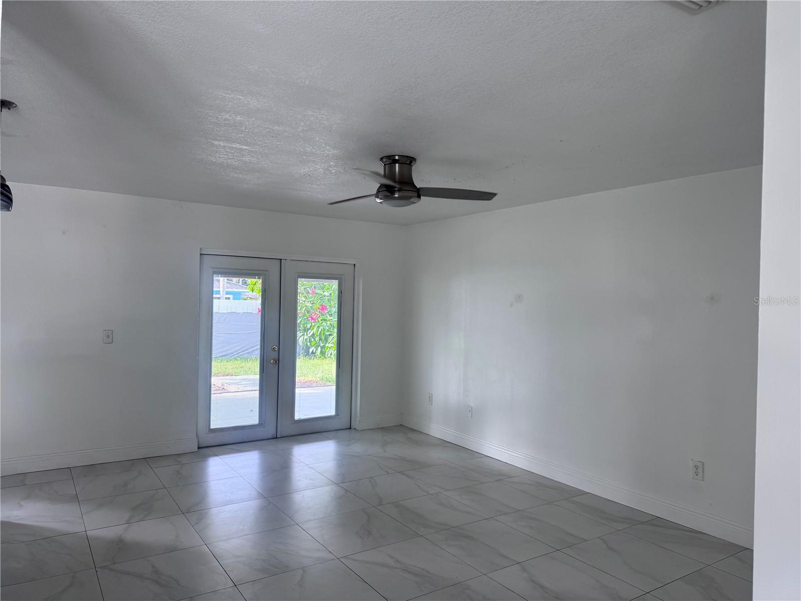 5208 CARROLLWOOD MEADOWS DR