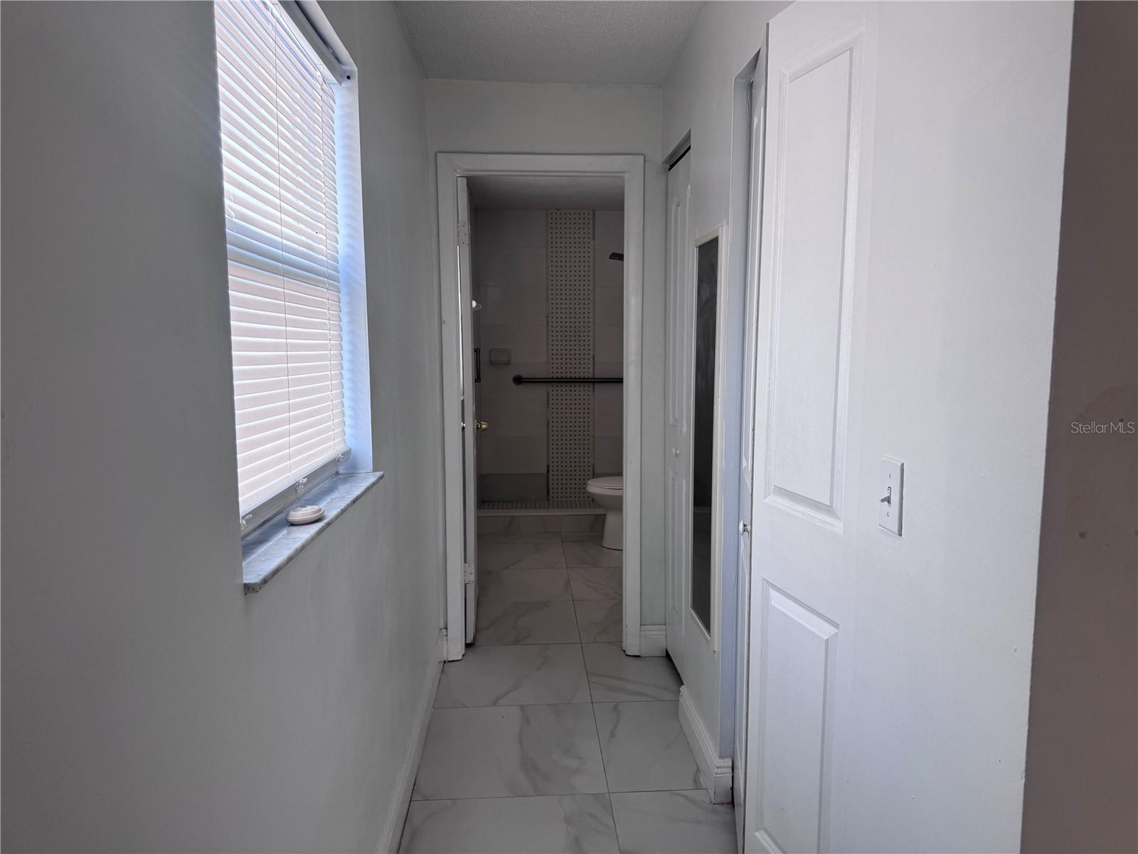 5208 CARROLLWOOD MEADOWS DR
