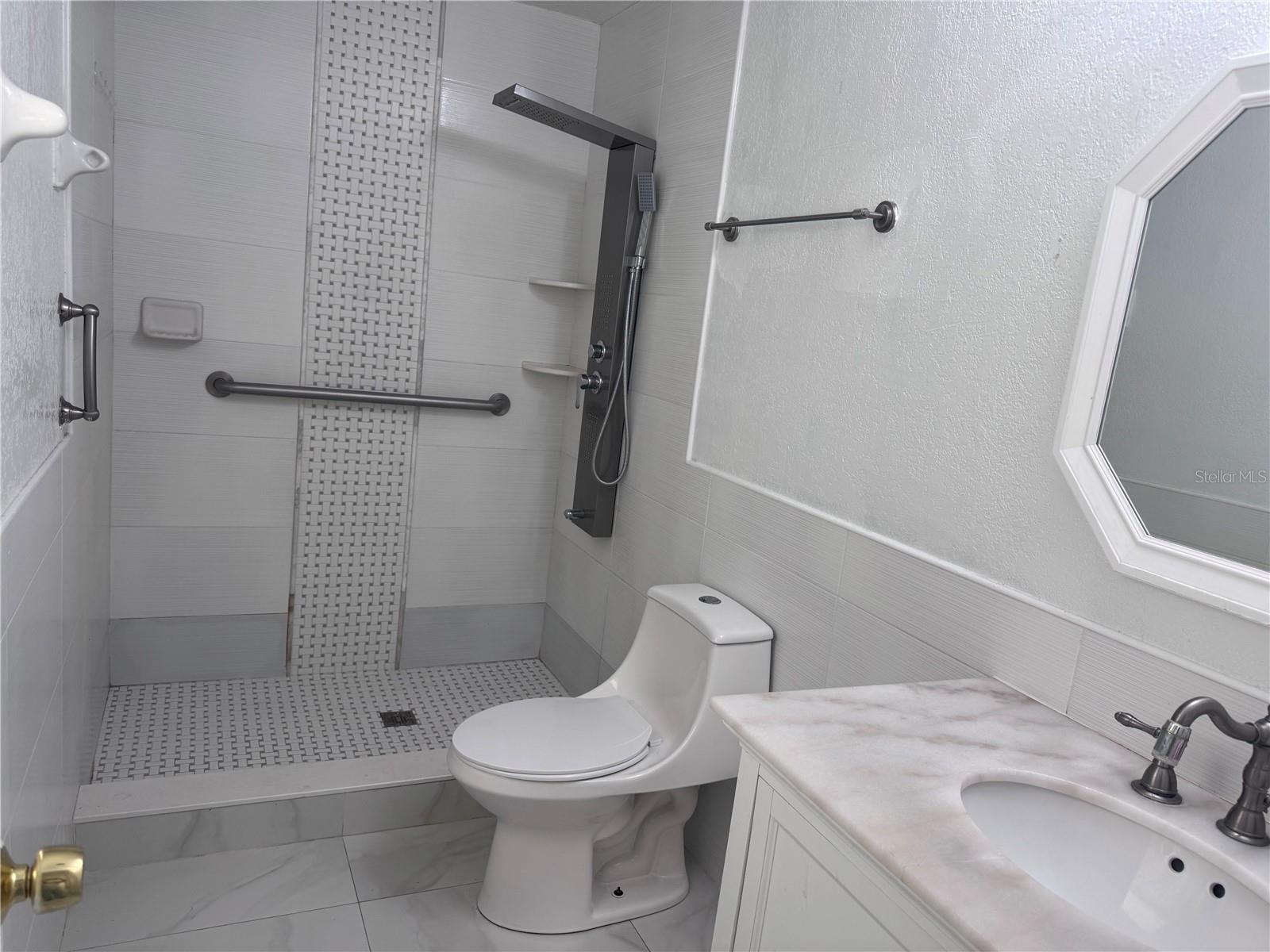 5208 CARROLLWOOD MEADOWS DR