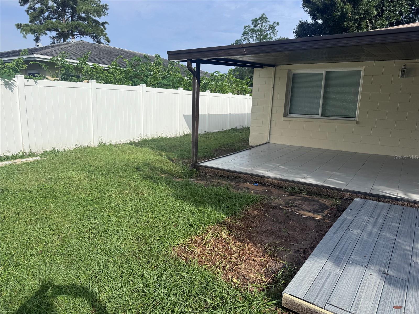 5208 CARROLLWOOD MEADOWS DR