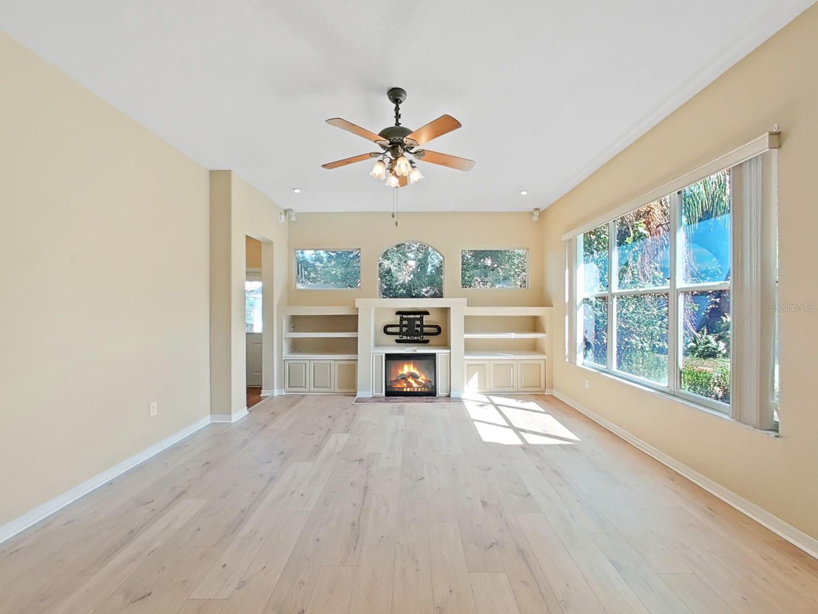 14915 DEVONSHIRE WOODS PL