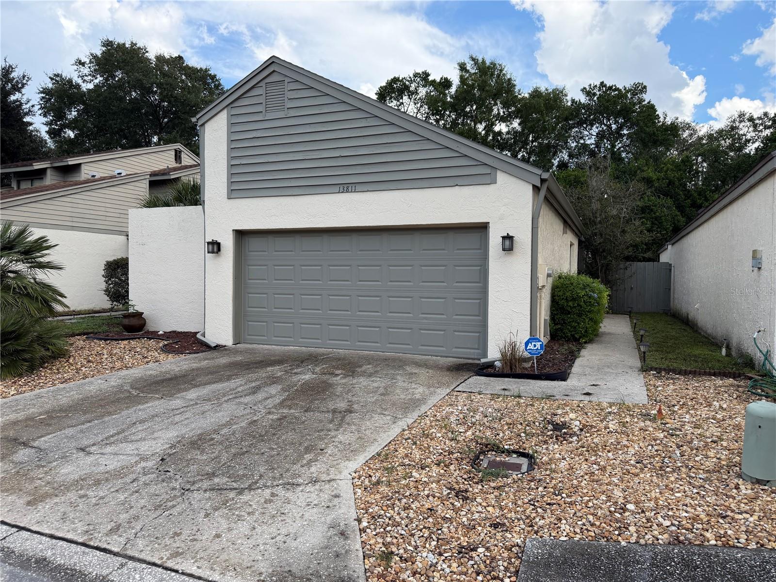 13811 LAZY OAK DR #21