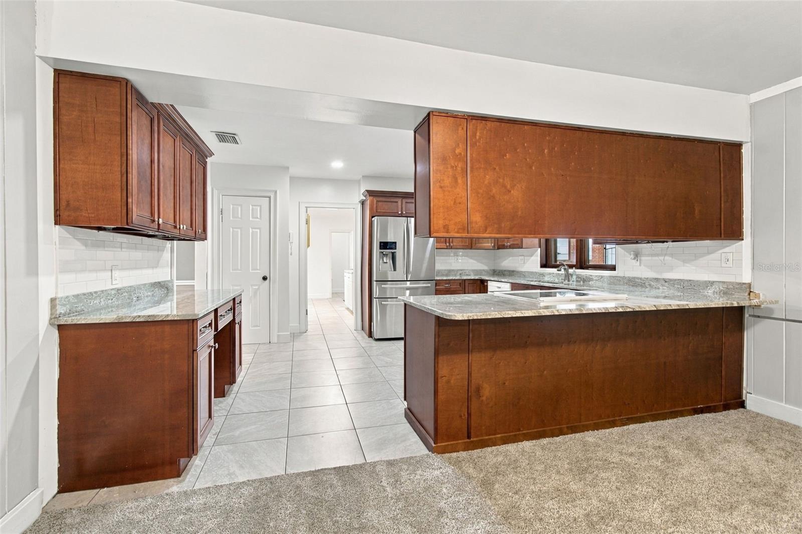 105 ASHBROOK DR