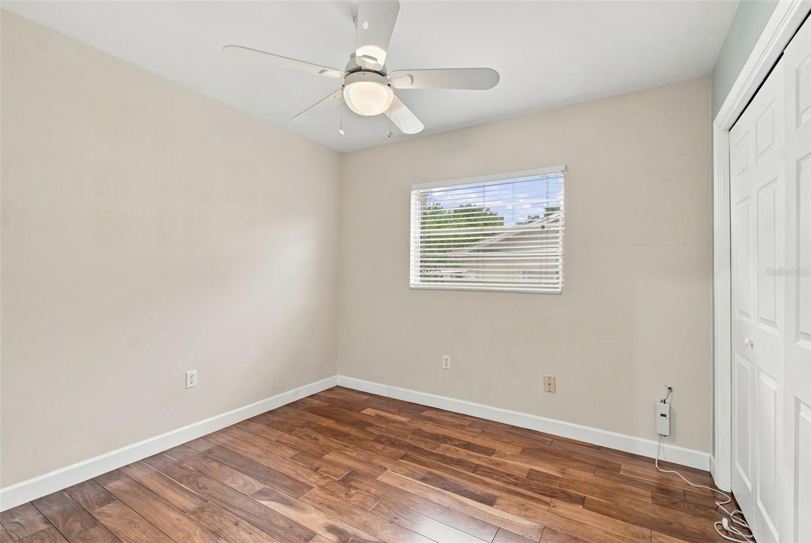 105 ASHBROOK DR
