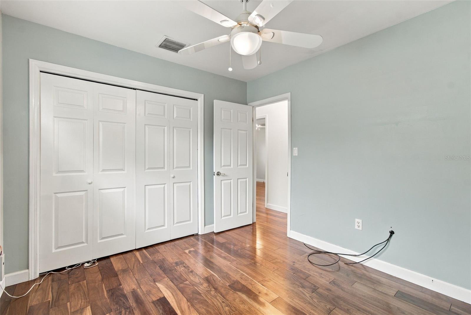 105 ASHBROOK DR