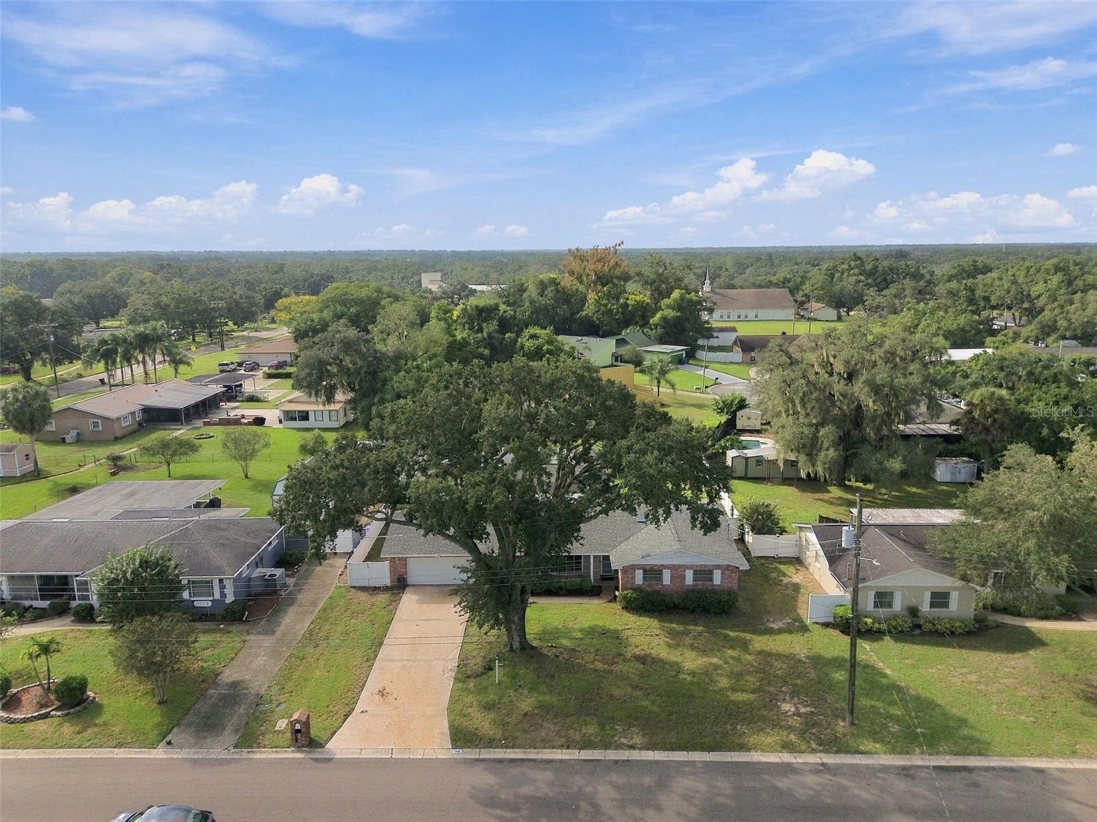 105 ASHBROOK DR