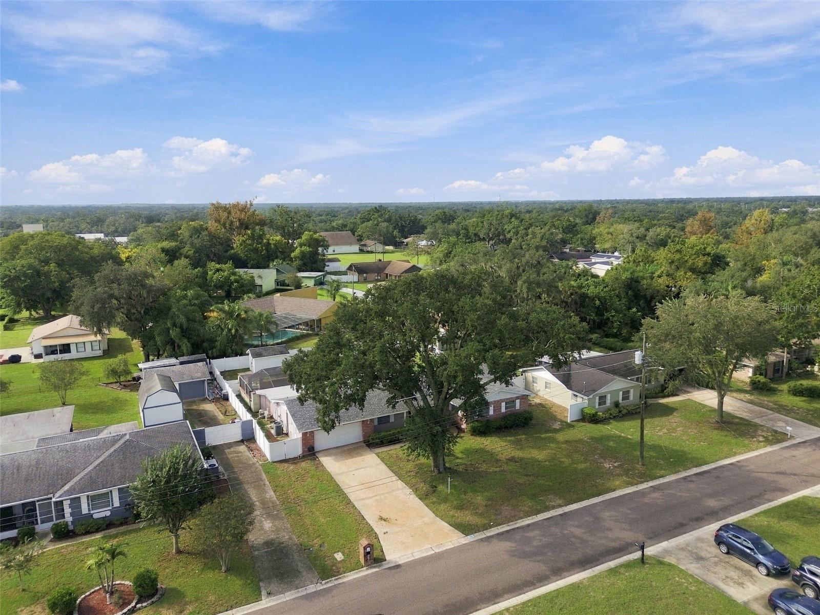 105 ASHBROOK DR
