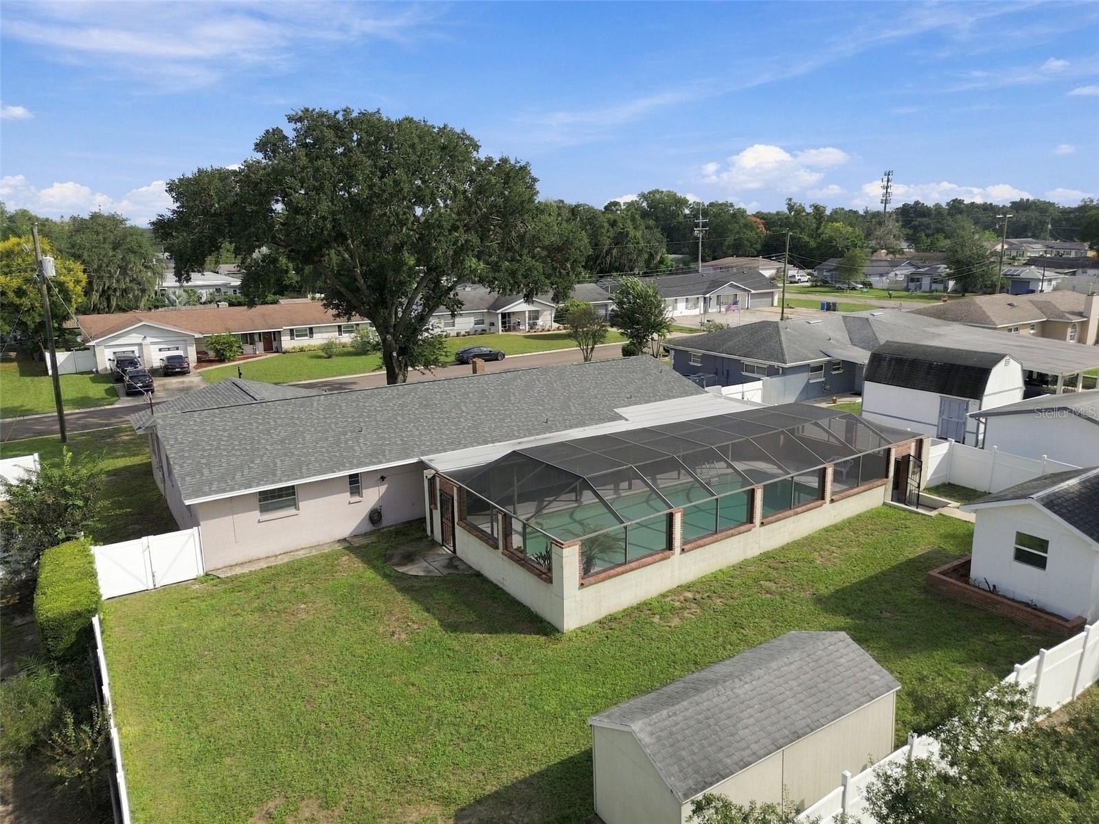 105 ASHBROOK DR
