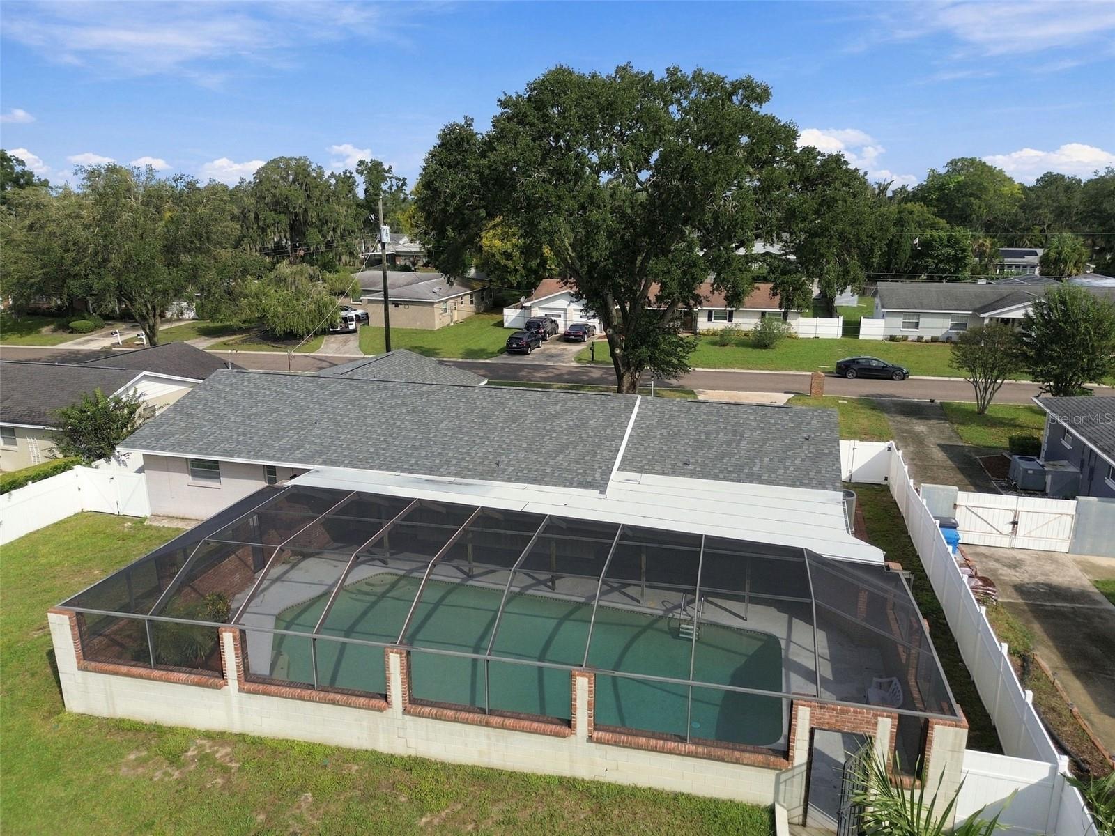 105 ASHBROOK DR