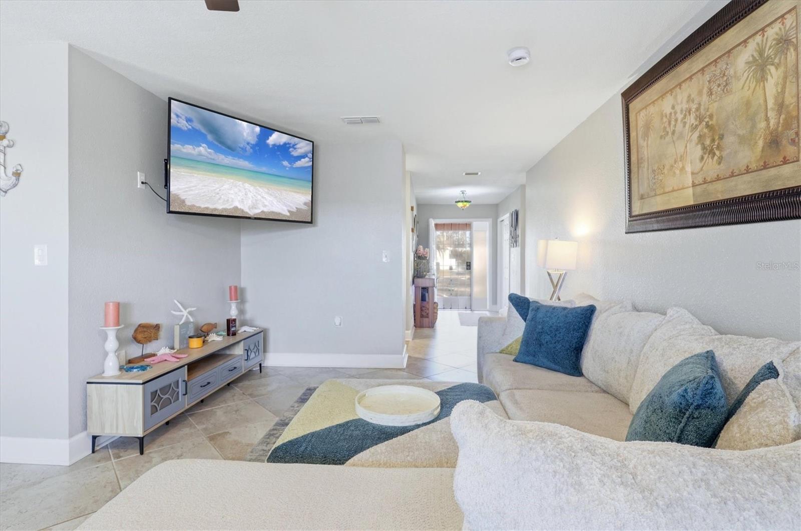 13625 VERONICA DR