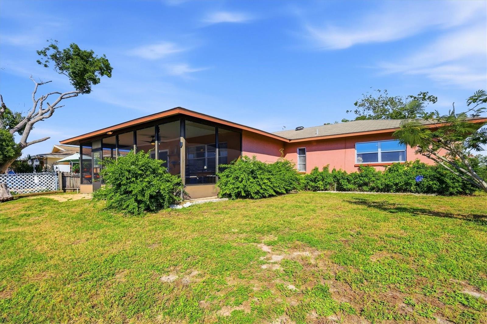 13625 VERONICA DR