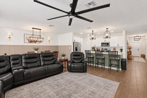 4974 EAGLE ROCK DR