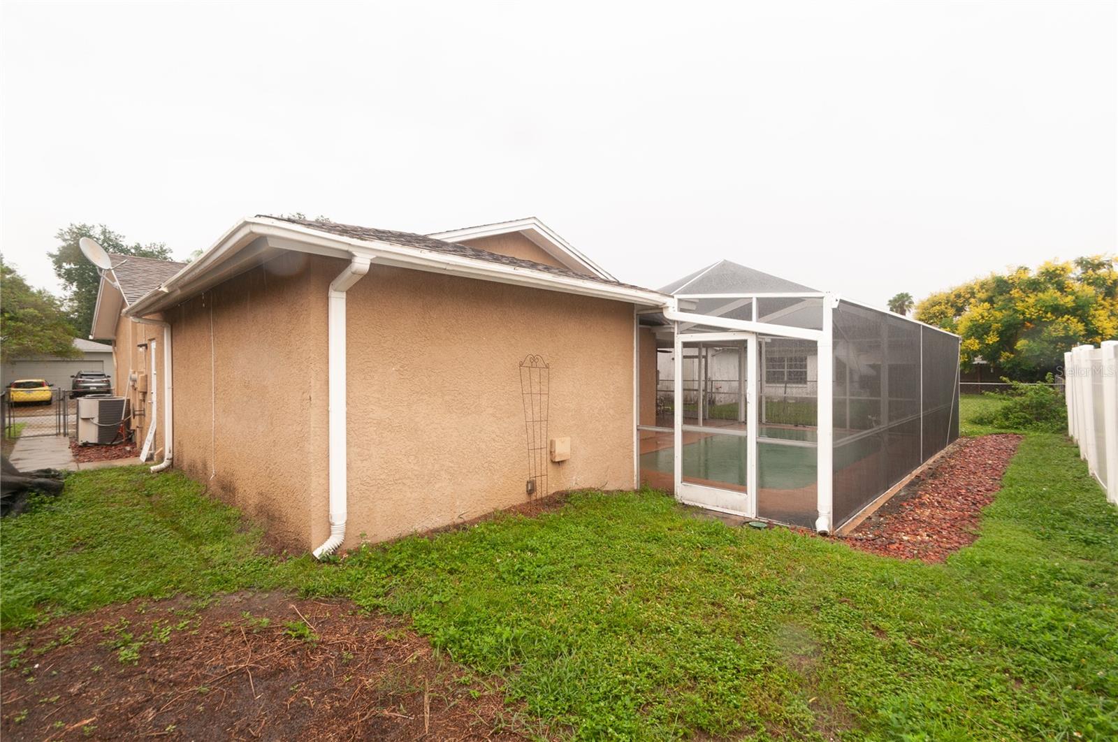 5117 BROOKSIDE LN