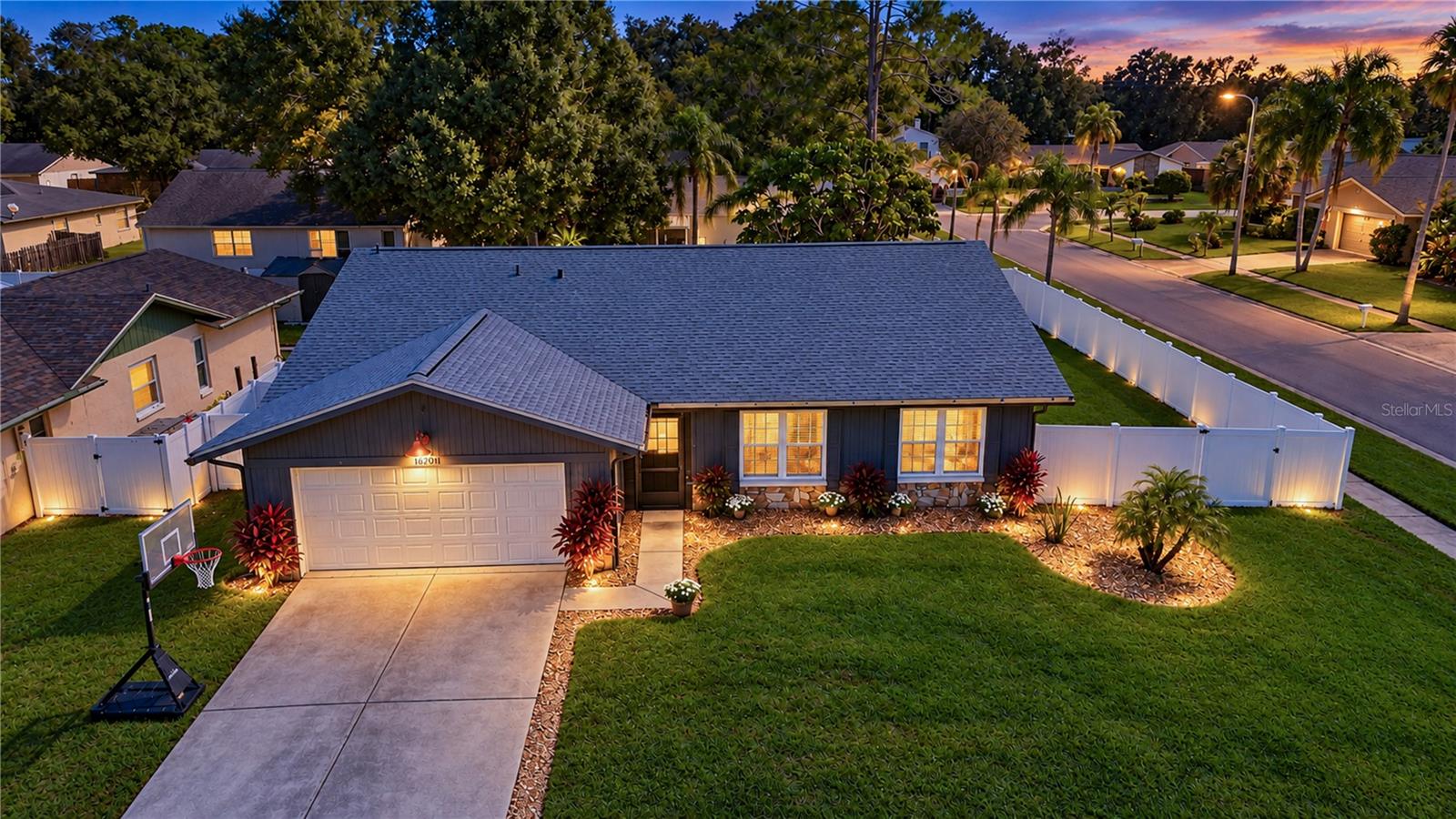 16201 PARKSIDE DR