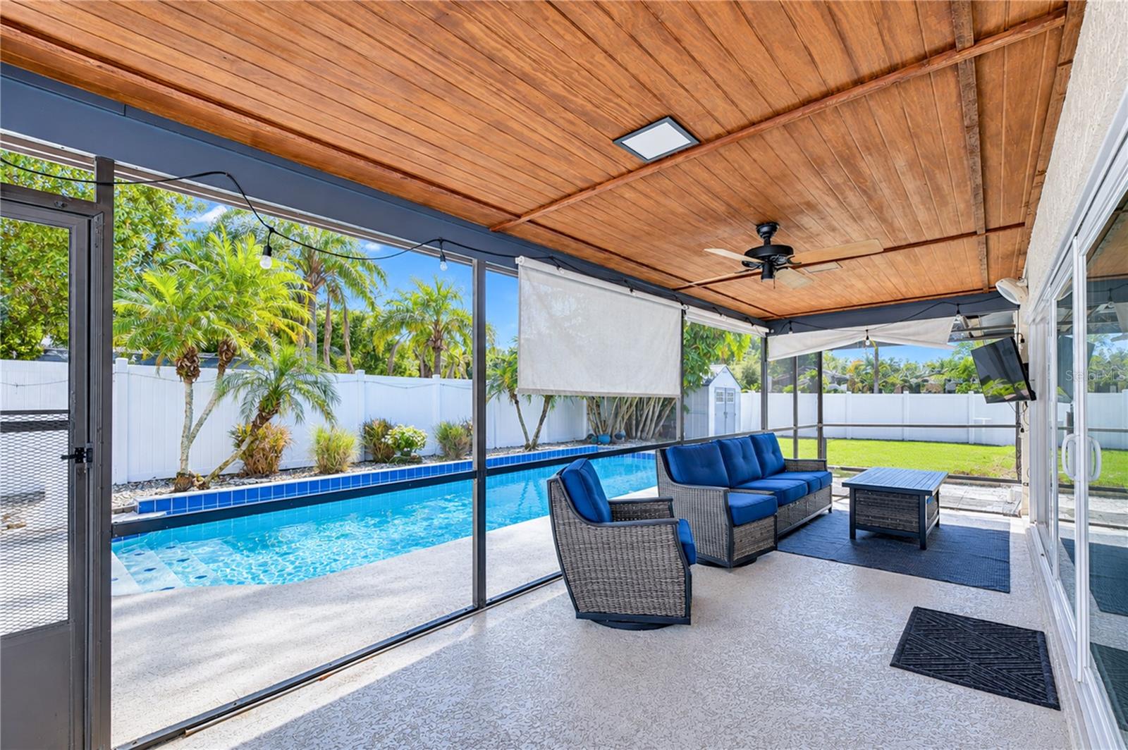 16201 PARKSIDE DR