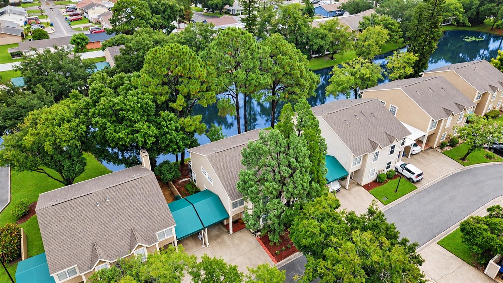 6915 LAKEVIEW CT