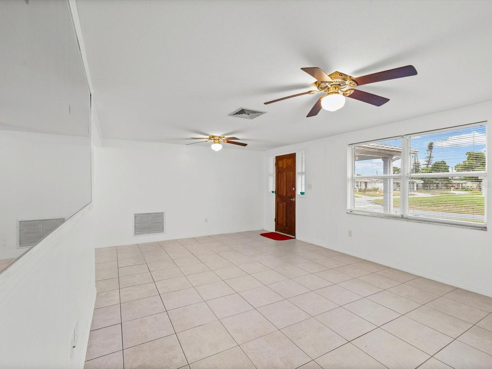 4004 SCARLET MAPLE DR