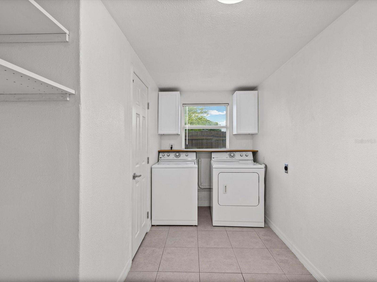4004 SCARLET MAPLE DR