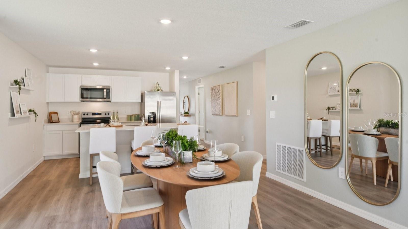 12019 ISLE ROYALE DR
