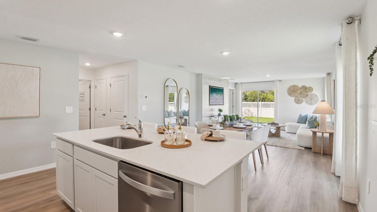 12019 ISLE ROYALE DR