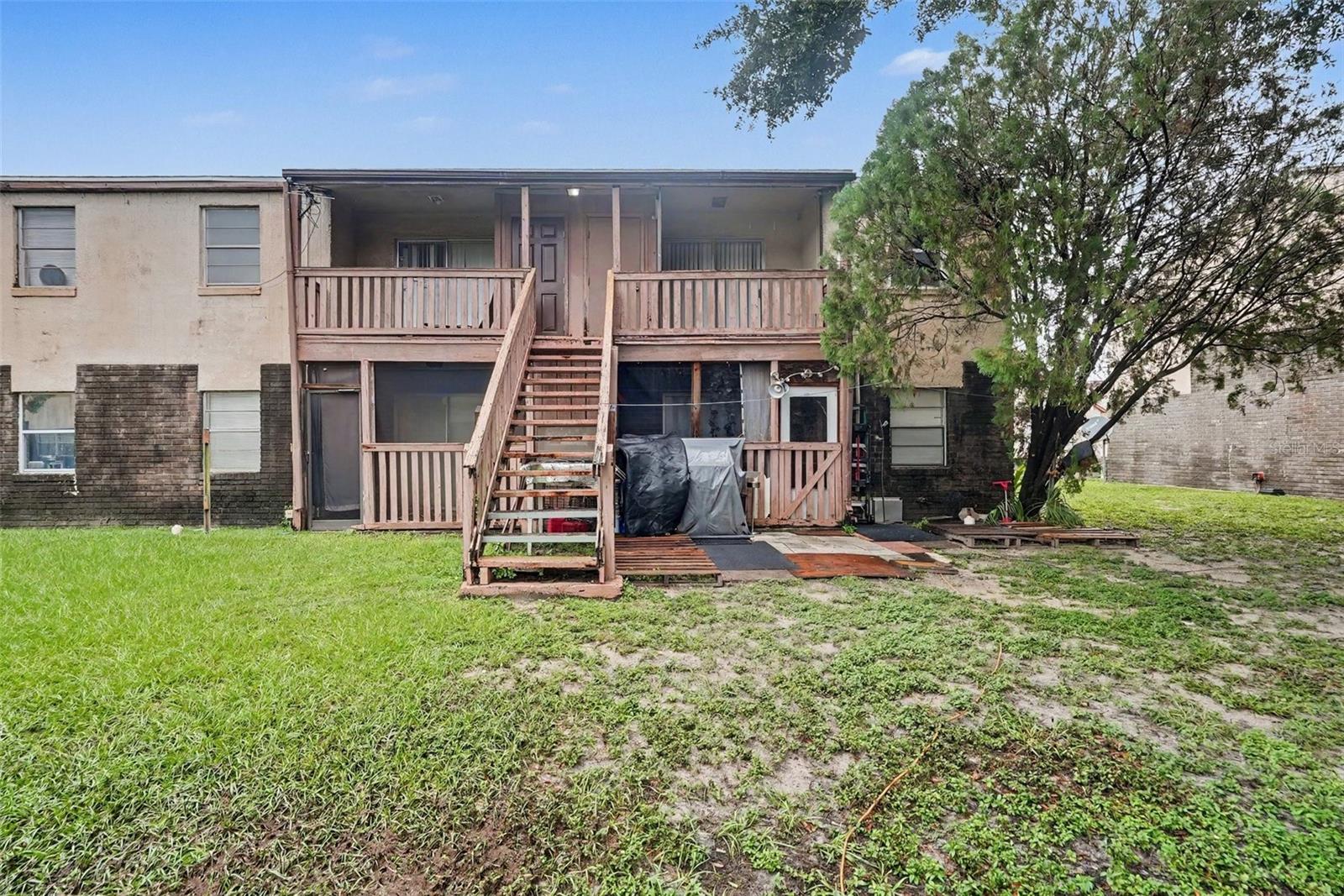 305 E WELLINGTON CT #64