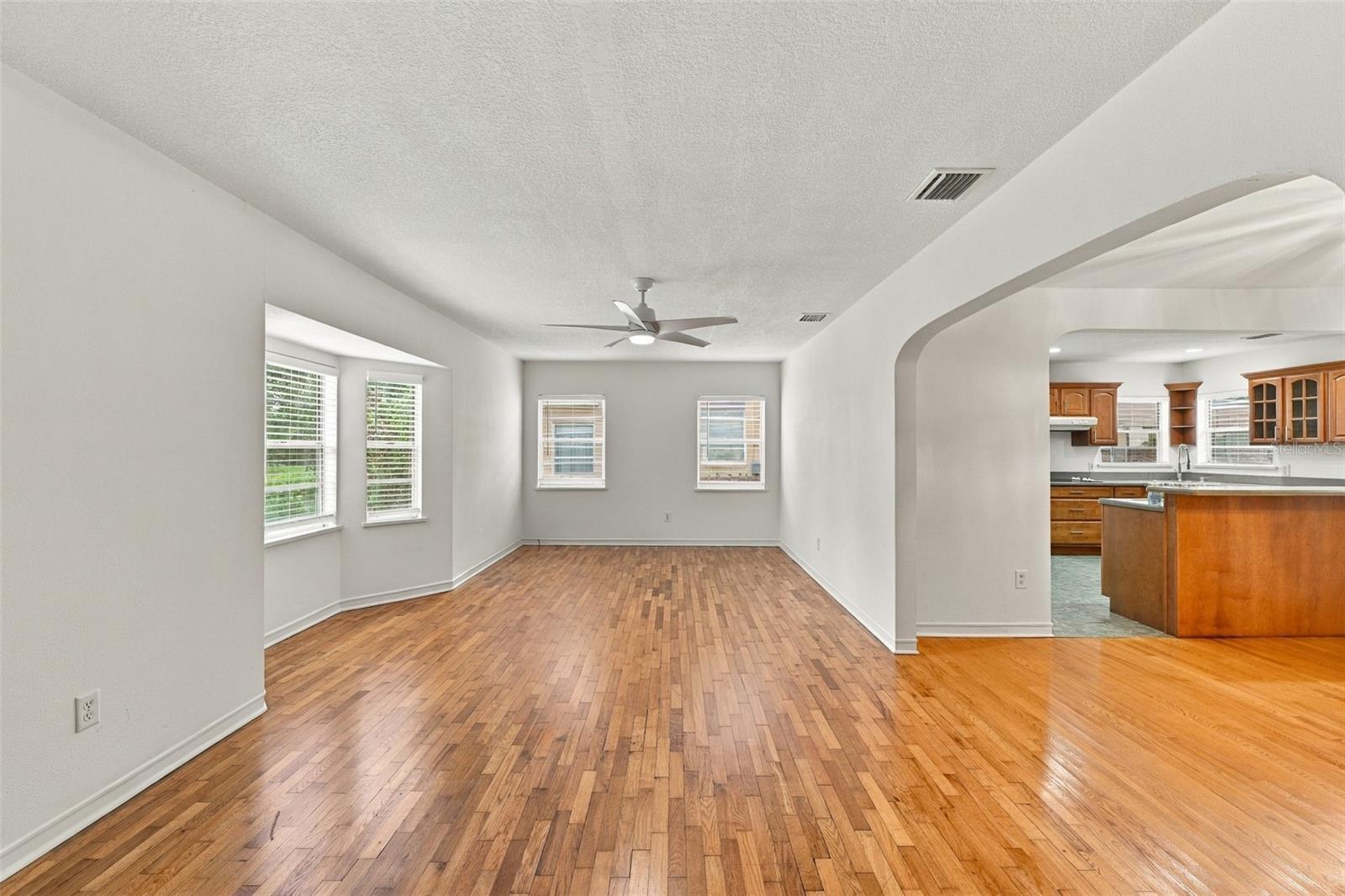 212 S BRADFORD AVE