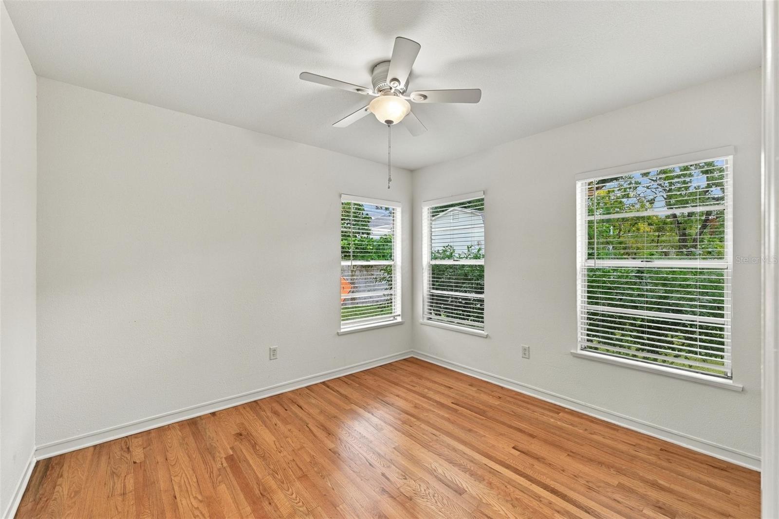 212 S BRADFORD AVE