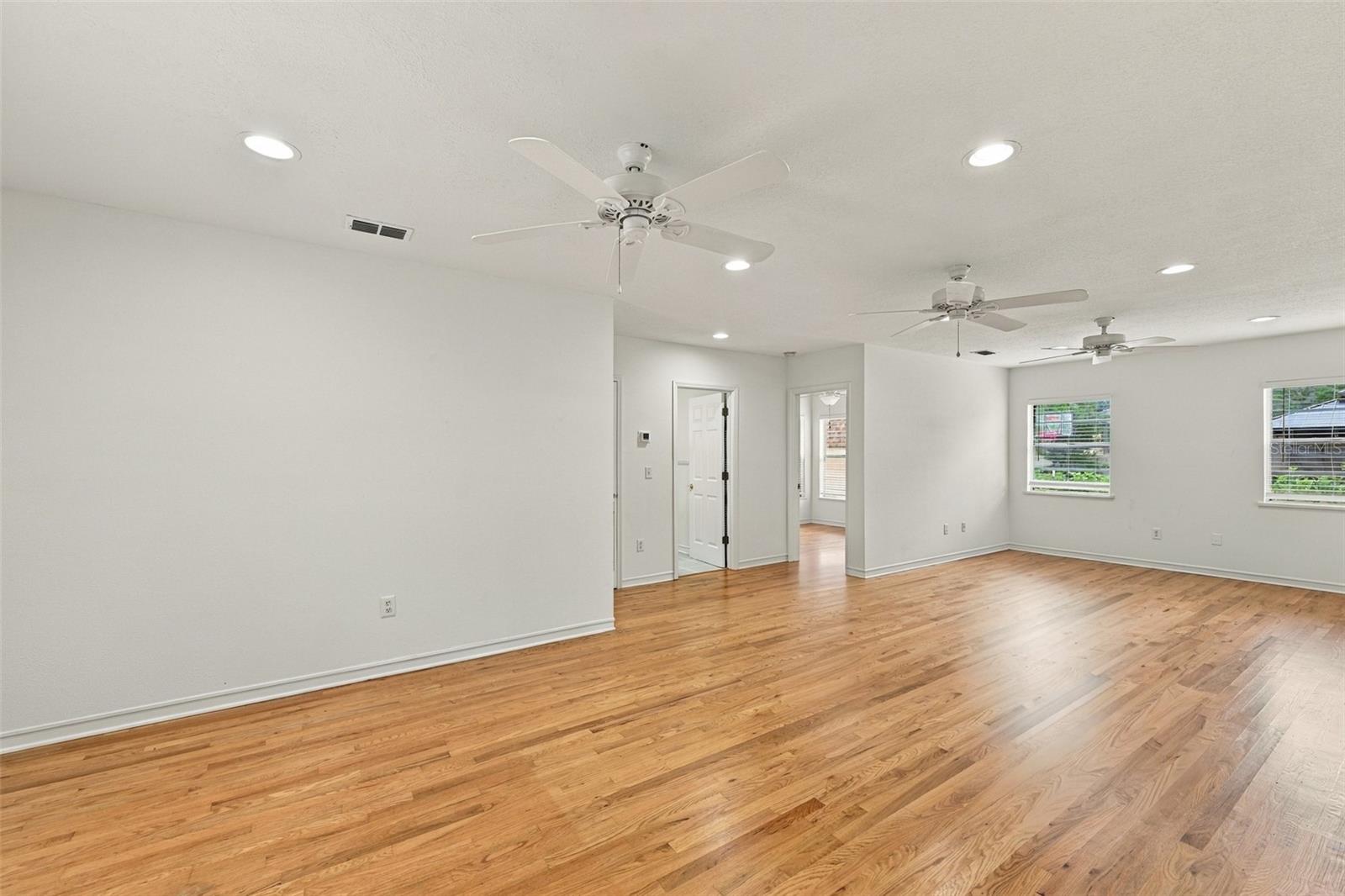 212 S BRADFORD AVE