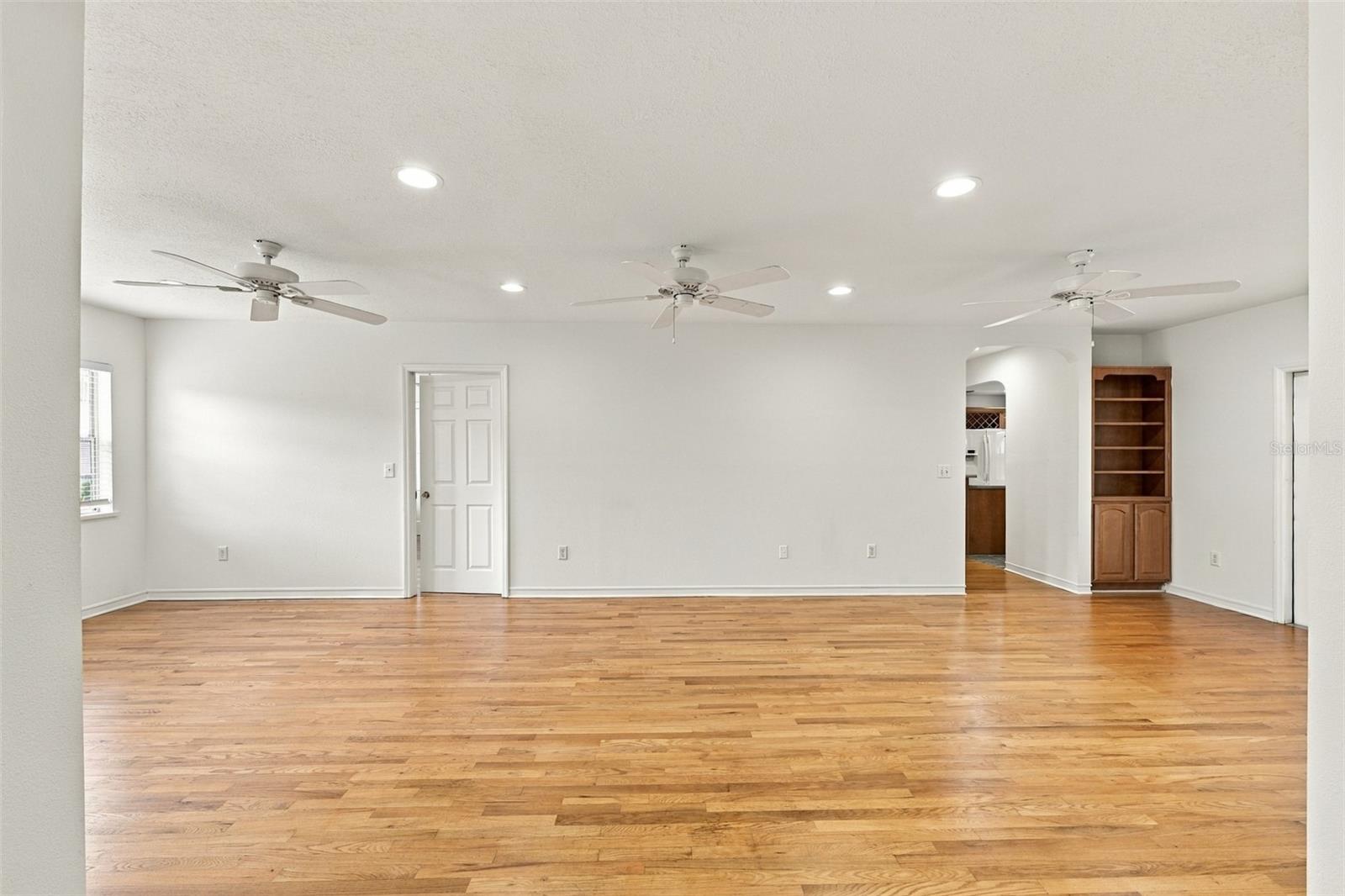 212 S BRADFORD AVE