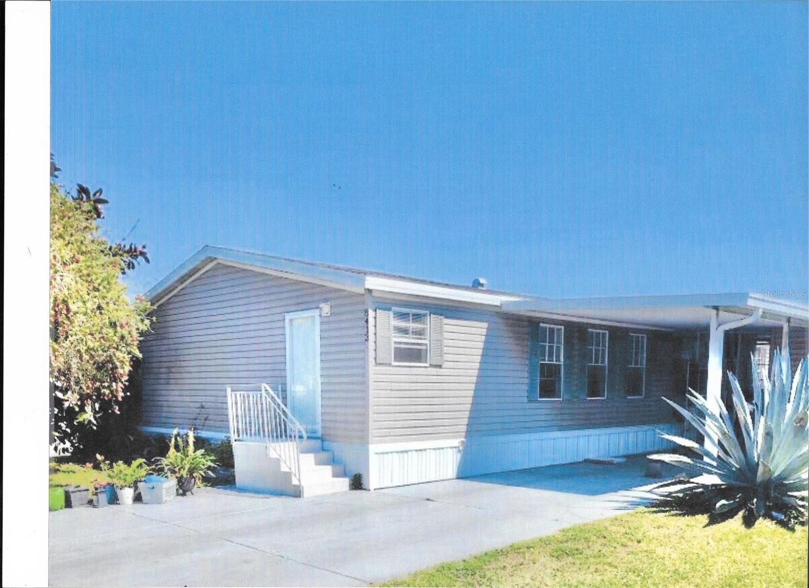 8413 Fantasia Park Way, Riverview
