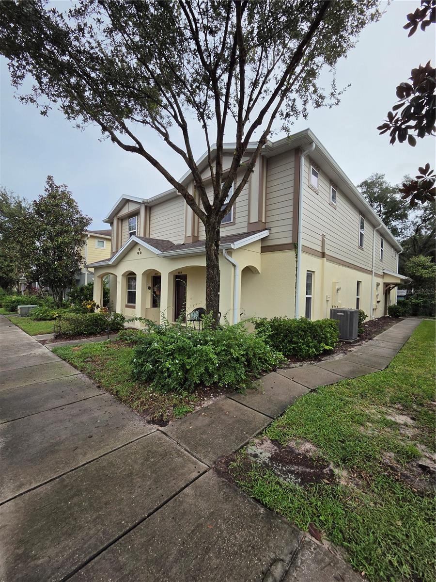 4816 Chatterton Way, Riverview