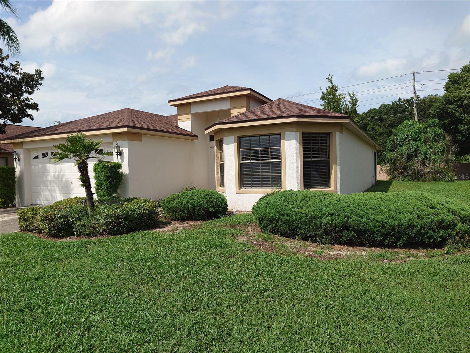 9335 CREEKSIDE CT